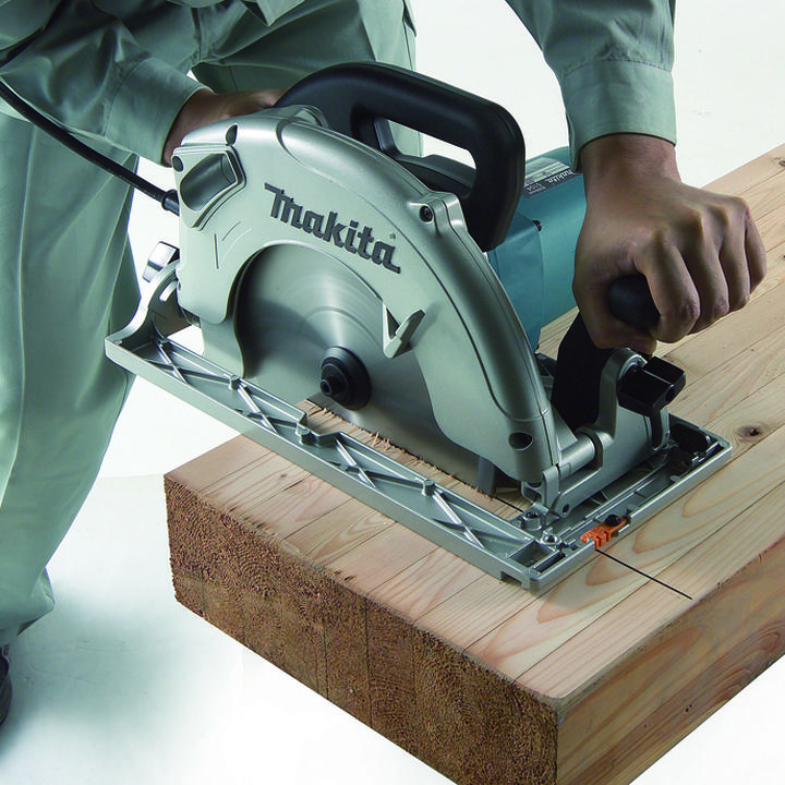 Najlepsze pilarki tarczowe do 300 zł – ranking oraz praktyczne porady na zakupy