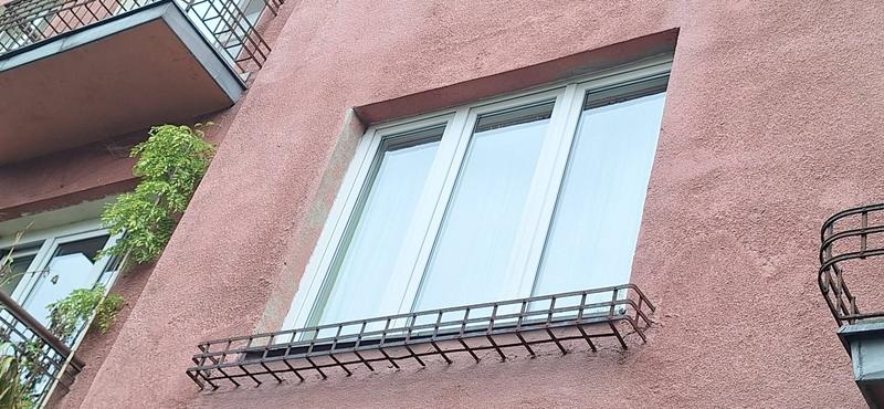 Materiały na balkon przyczepny