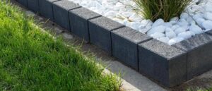 Z czego zrobić obrzeża w ogrodzie? Oto najlepsze pomysły i inspiracje!