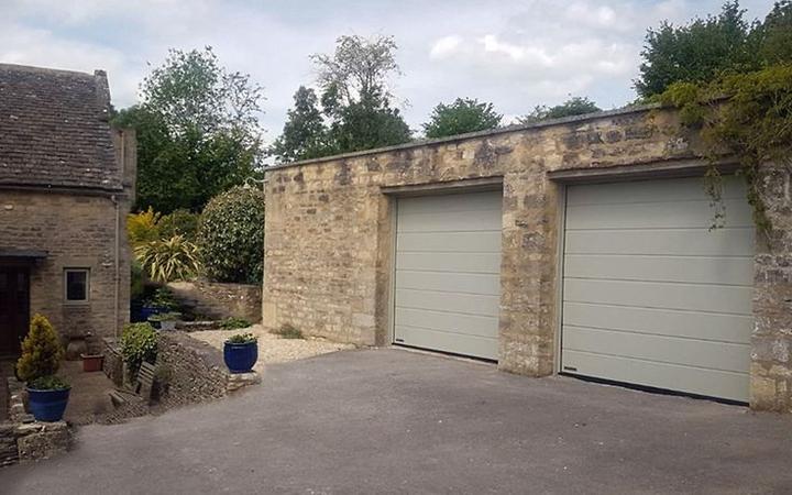 Zastosowania RAL 7032