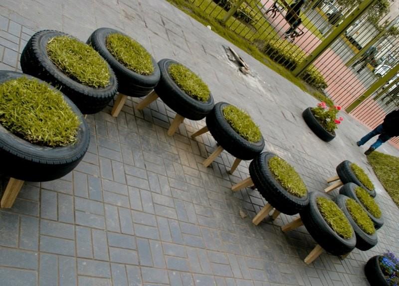 Ozdoby ogrodowe z opon