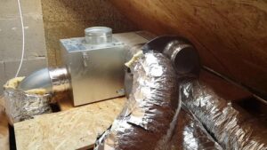 Montaż turbiny do kominka: jak to zrobić krok po kroku, by nie popełnić błędów