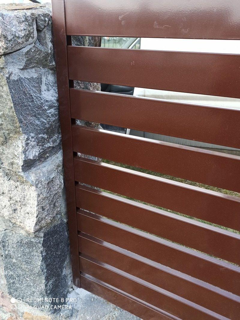 RAL 8016 brąz mahoniowy