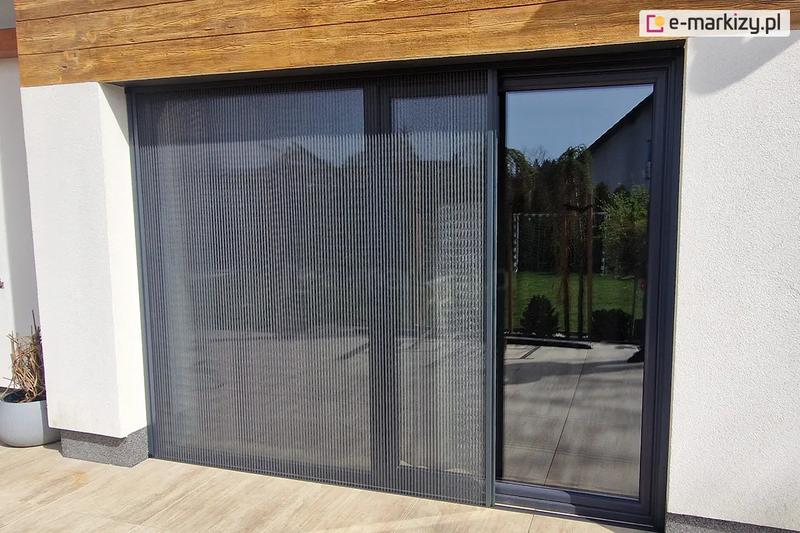 Skuteczne sposoby na zrobienie moskitier na okna, które ochronią przed owadami