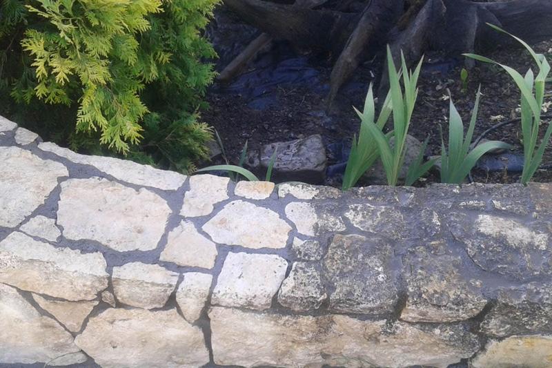 Czyszczenie piaskowca na kominku