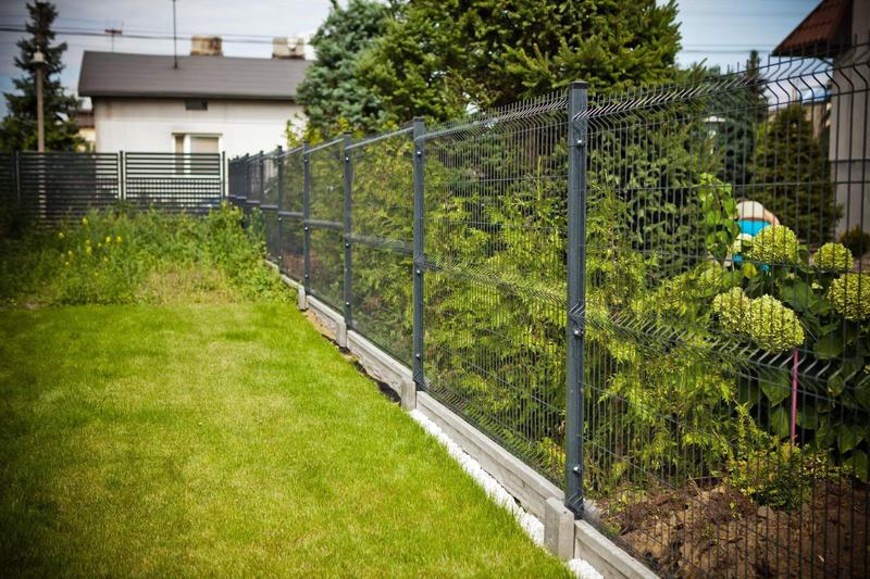 Jak zbudować ogrodzenie zgodnie z prawem